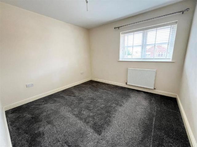2 bedroom end of terrace house to rent