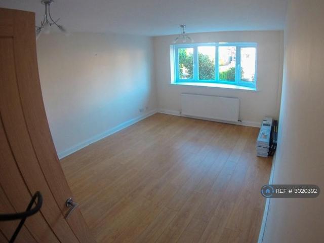 2 bedroom end of terrace house to rent