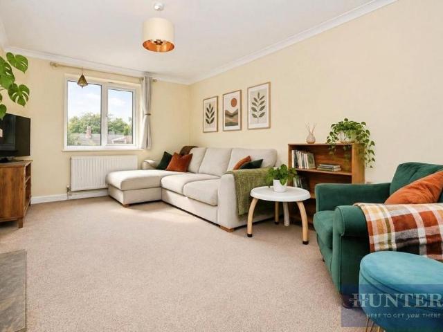2 bedroom end of terrace house to rent