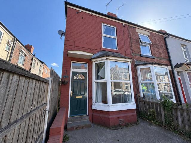 2 bedroom end of terrace house to rent