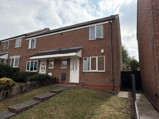 2 bedroom end of terrace house to rent