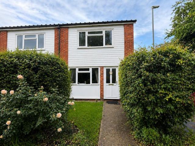 2 bedroom end of terrace house to rent