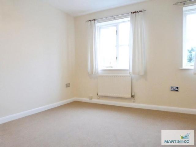 2 bedroom end of terrace house to rent