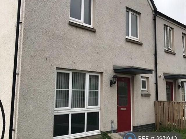 2 bedroom end of terrace house to rent