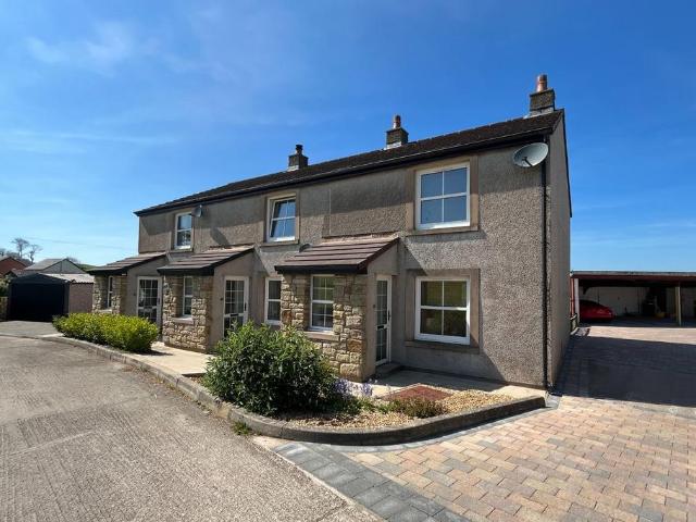 2 bedroom end of terrace house to rent