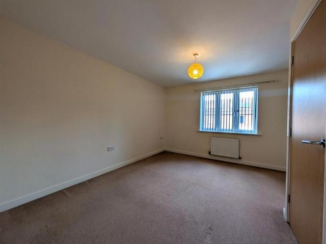 2 bedroom end of terrace house to rent