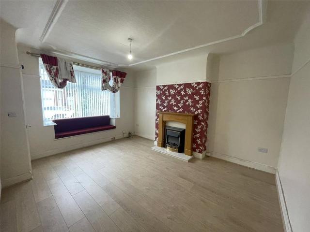 2 bedroom end of terrace house to rent