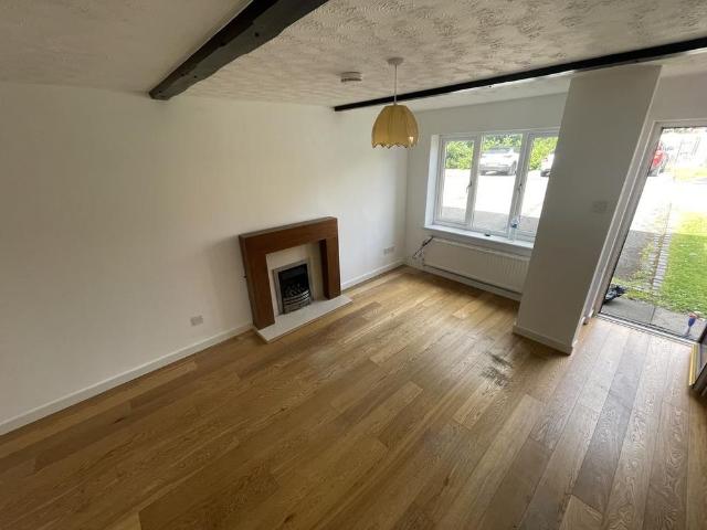 2 bedroom end of terrace house to rent