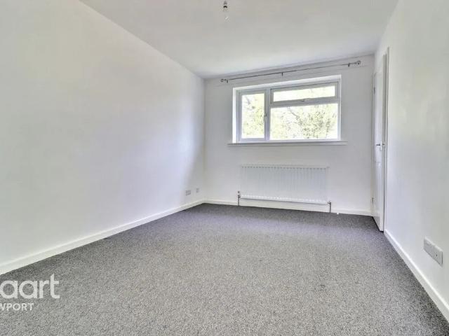 2 bedroom end of terrace house to rent