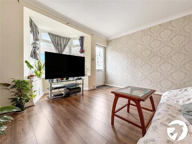 2 bedroom end of terrace house to rent