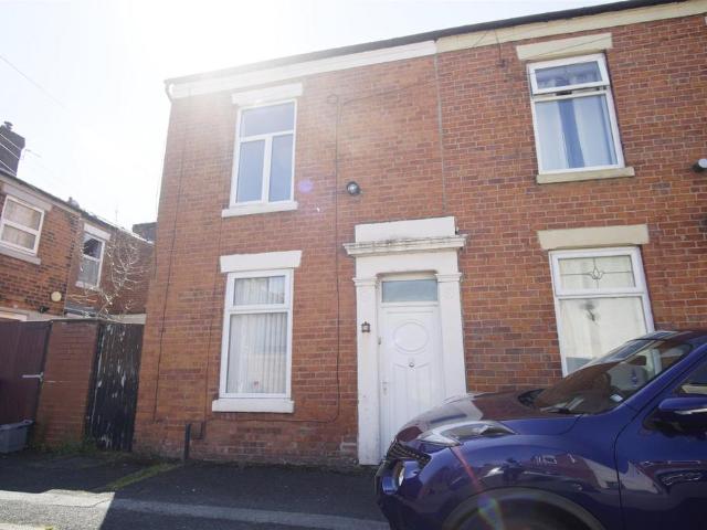 2 bedroom end of terrace house to rent