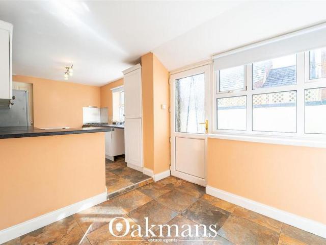 2 bedroom end of terrace house to rent