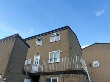 2 bedroom maisonette to rent