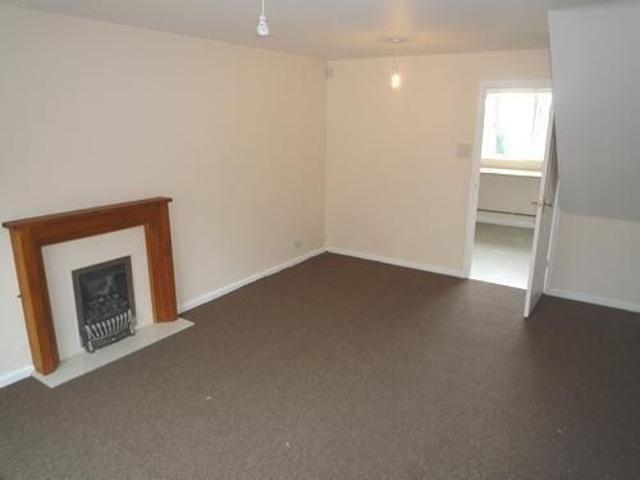 2 bedroom end of terrace house to rent