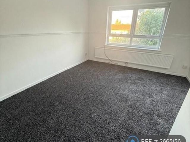 2 bedroom end of terrace house to rent