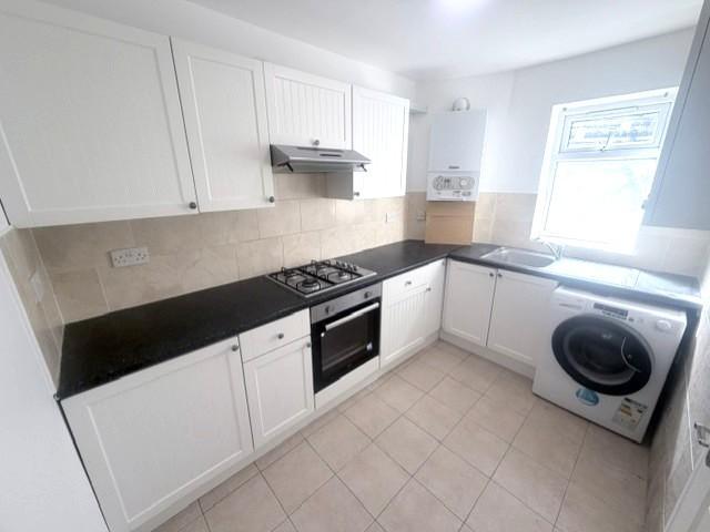 2 bedroom end of terrace house to rent