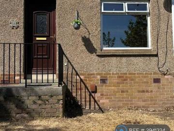2 bedroom end of terrace house to rent