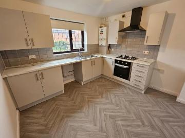 2 bedroom end of terrace house to rent