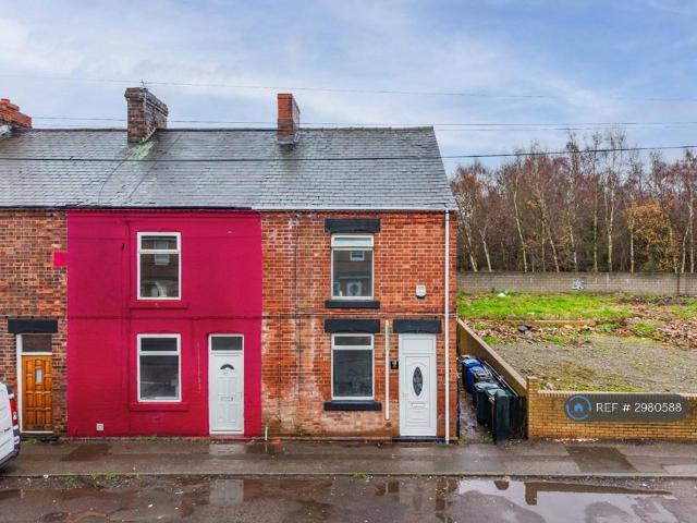 2 bedroom end of terrace house to rent