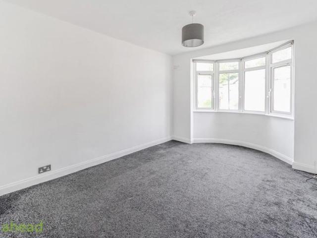 2 bedroom end of terrace house to rent