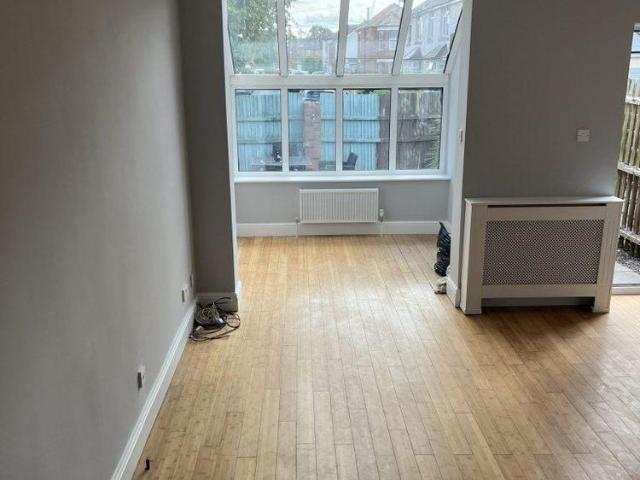 2 bedroom end of terrace house to rent