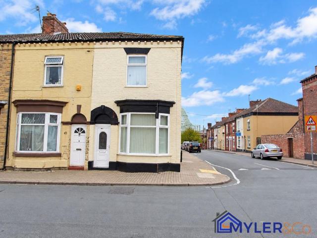 2 bedroom end of terrace house to rent