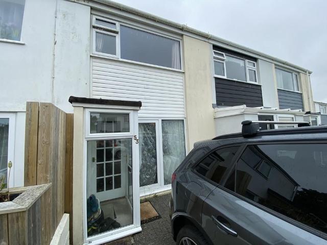 2 bedroom end of terrace house to rent