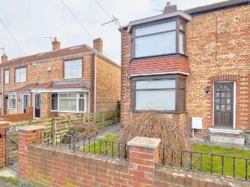 2 bedroom end of terrace house to rent