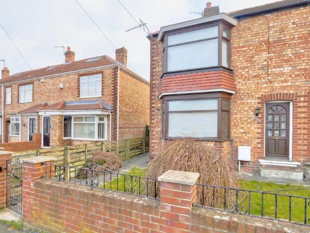 2 bedroom end of terrace house to rent