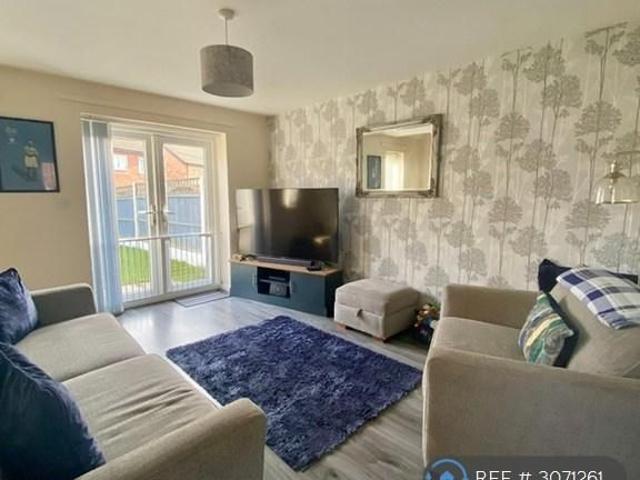 2 bedroom end of terrace house to rent