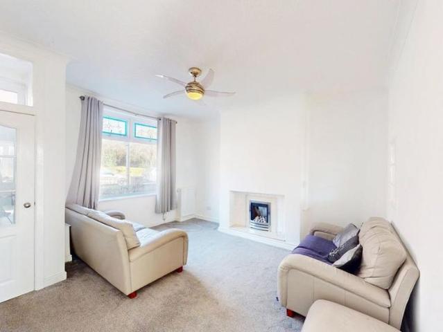 2 bedroom end of terrace house to rent