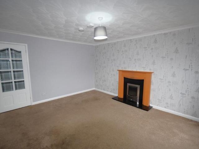 2 bedroom end of terrace house to rent