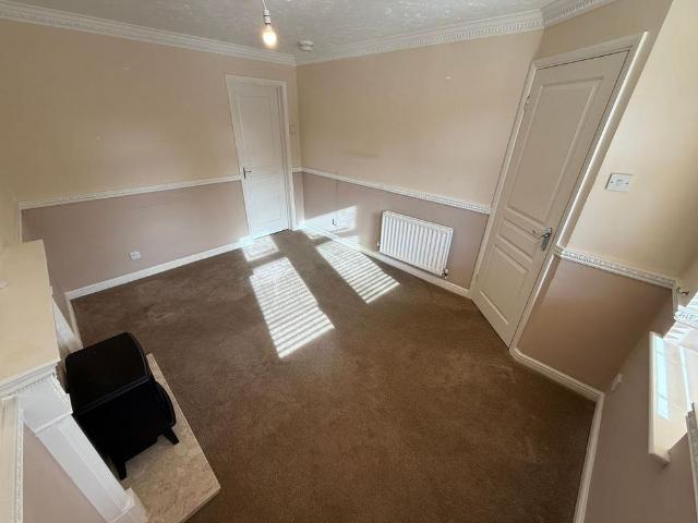 2 bedroom end of terrace house to rent