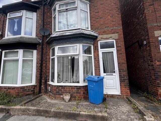 2 bedroom end of terrace house to rent