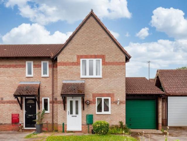 2 bedroom end of terrace house to rent