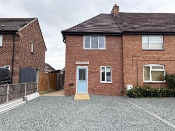 2 bedroom end of terrace house to rent