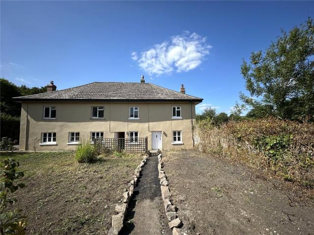 2 bedroom end of terrace house to rent