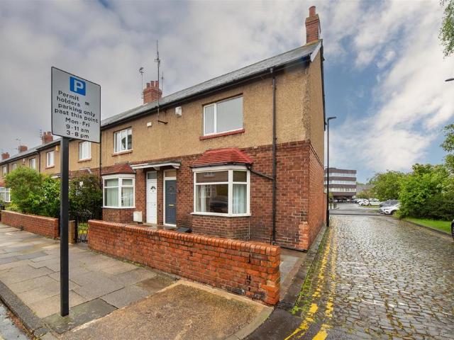 2 bedroom end of terrace house to rent