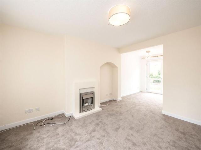 2 bedroom end of terrace house to rent