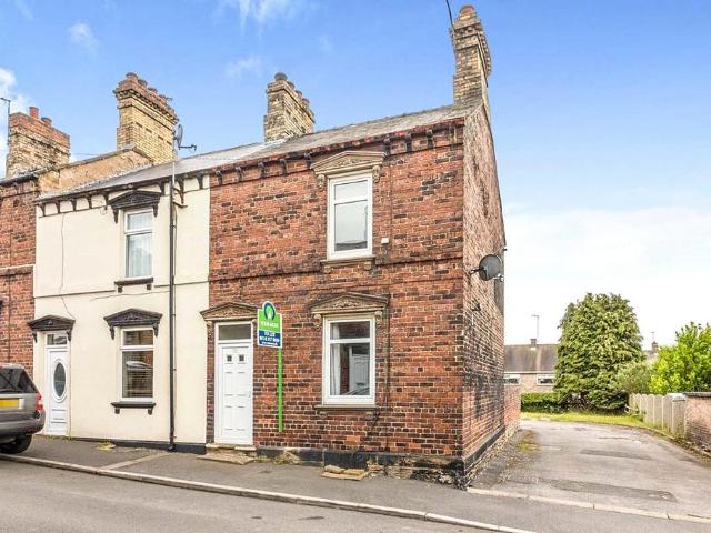 2 bedroom end of terrace house to rent