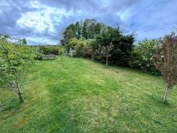 2 bedroom end of terrace house to rent