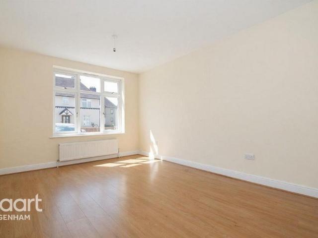 2 bedroom end of terrace house to rent