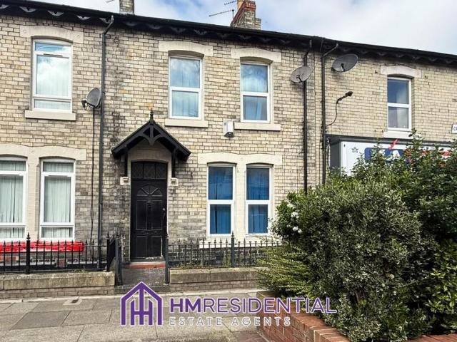 2 bedroom end of terrace house to rent