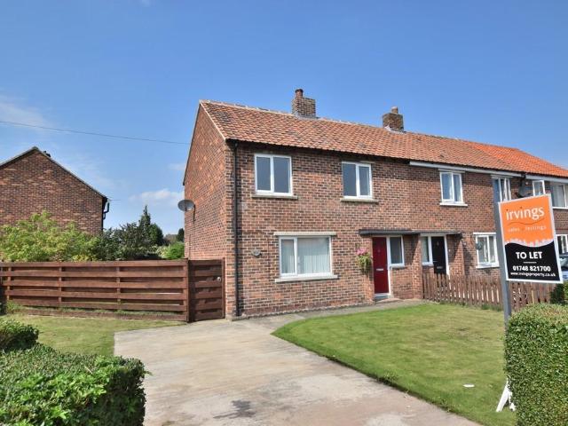 2 bedroom end of terrace house to rent
