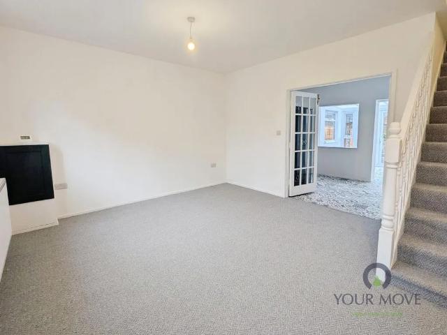 2 bedroom end of terrace house to rent