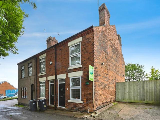 2 bedroom end of terrace house to rent
