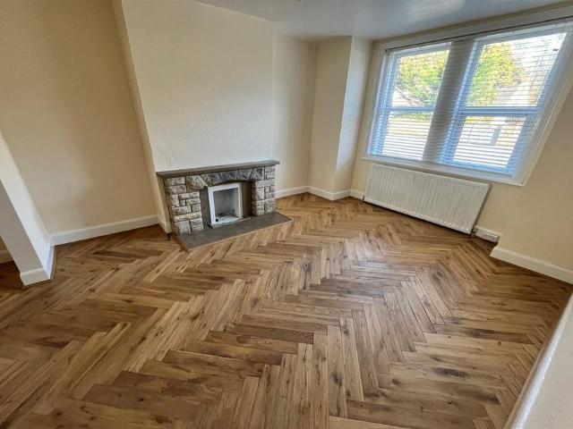 2 bedroom end of terrace house to rent