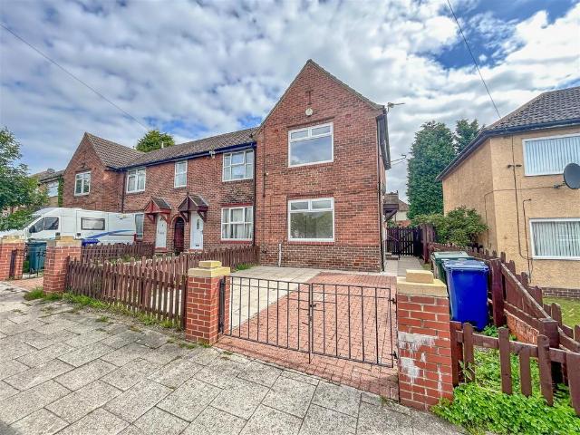 2 bedroom end of terrace house to rent