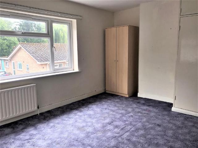 2 bedroom end of terrace house to rent