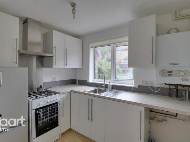 2 bedroom end of terrace house to rent